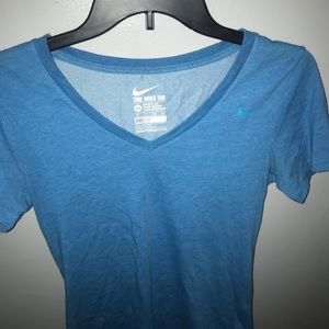 nike v neck